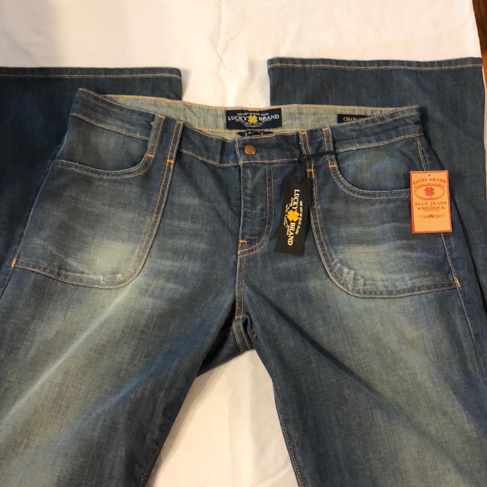 Lucky Brand jeans. 🍀